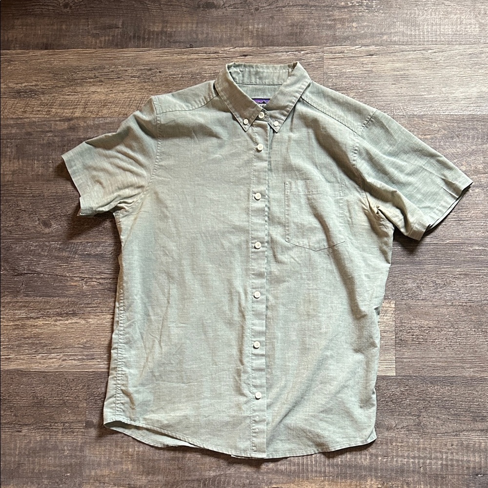 Men’s Button Up